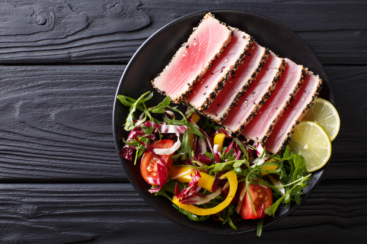 Dietmed - FILETTO DI TONNO IN CROSTA DI SEMI DI SESAMO